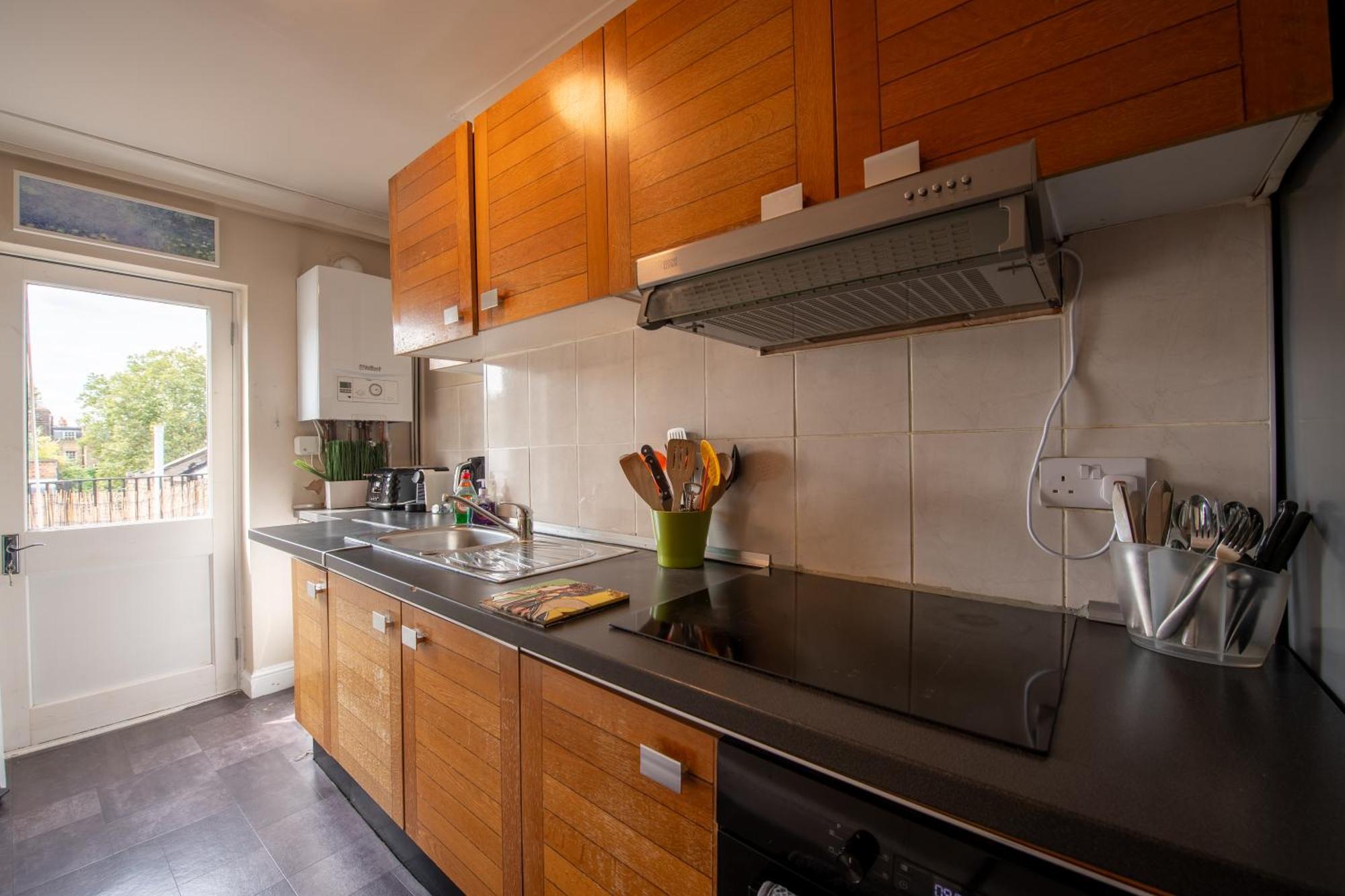 Modernised Apartments 1 And 2 Bedrooms Option Terrace And Balcony High Street Λονδίνο Εξωτερικό φωτογραφία